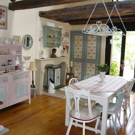 L'Arbre D'Ange Bed & Breakfast Montmorillon Eksteriør bilde