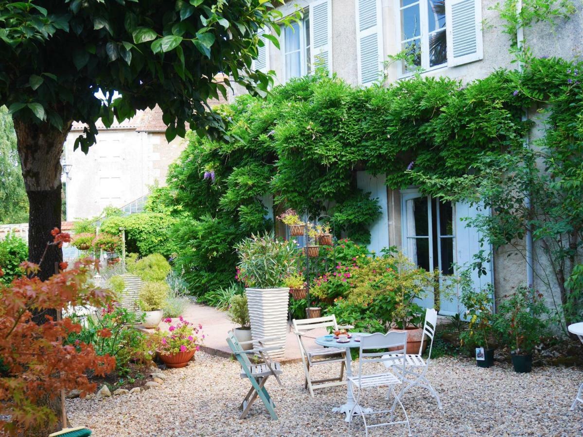 L'Arbre D'Ange Bed & Breakfast Montmorillon Eksteriør bilde