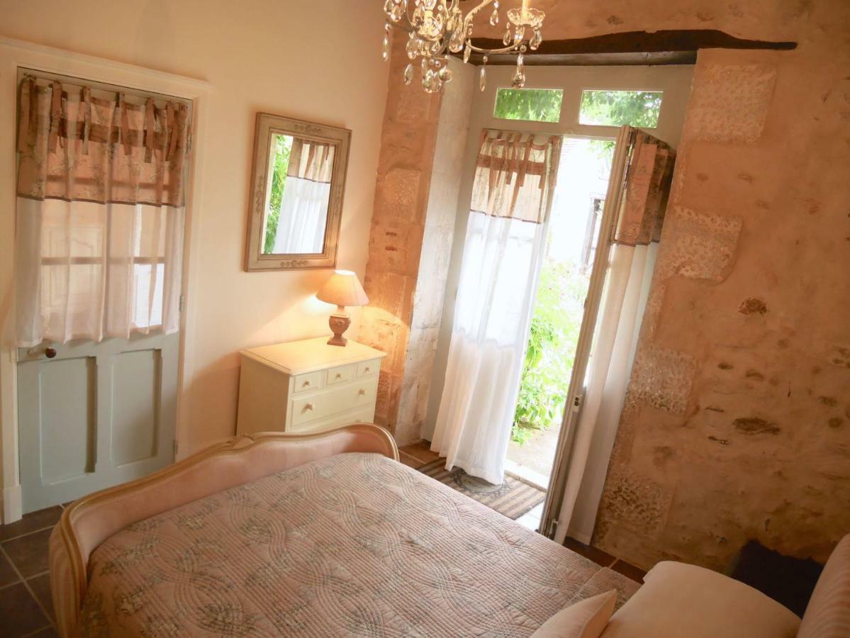 L'Arbre D'Ange Bed & Breakfast Montmorillon Eksteriør bilde