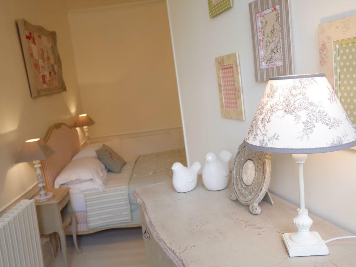 L'Arbre D'Ange Bed & Breakfast Montmorillon Eksteriør bilde
